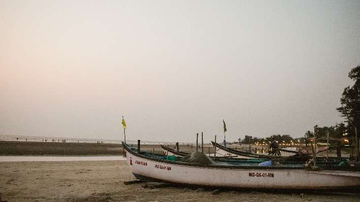 <p>Additional services</p>